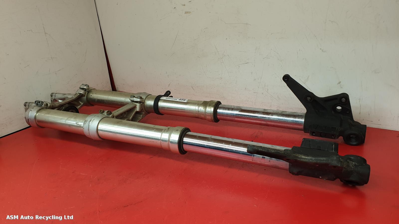 View Auto part FORKS Triumph Tiger 800 2014
