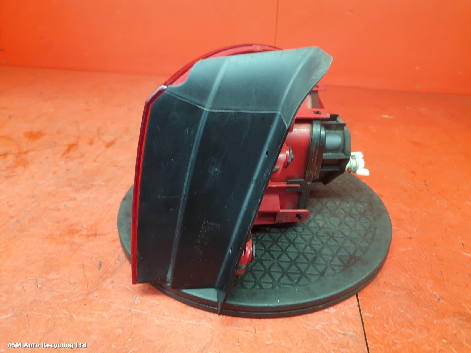 View Auto part L Taillight Volkswagen Passat 2013