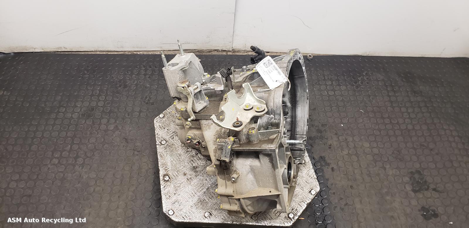 View Auto part Gearbox Suzuki Vitara 2021