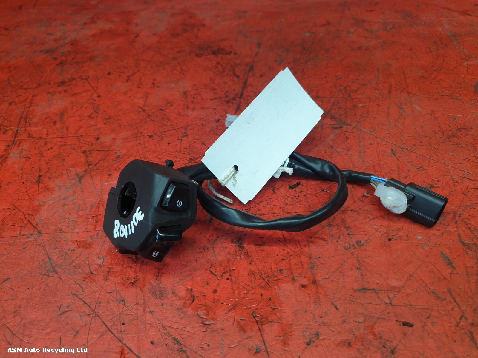 View Auto part RH Switch Gear Aprilia Sr 125 2022