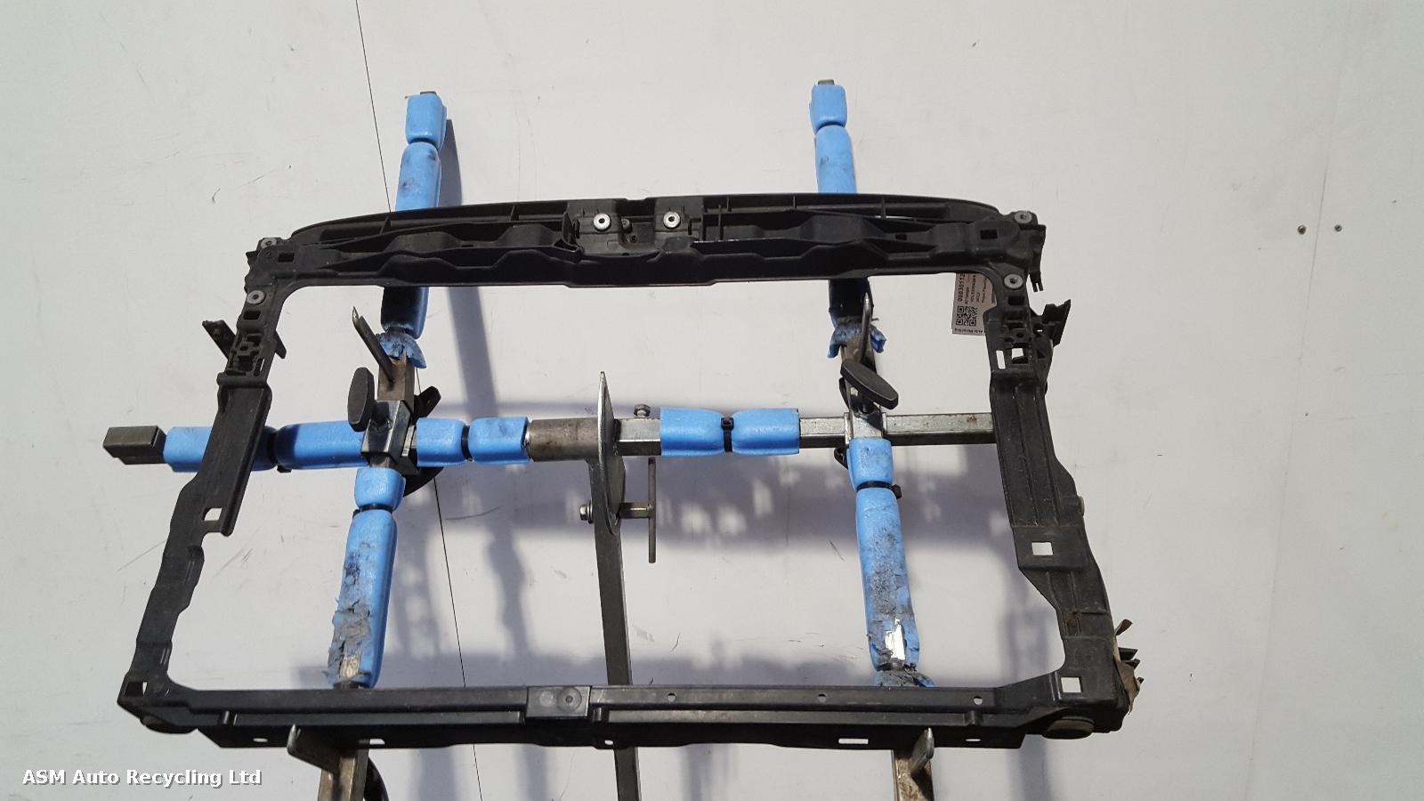 View Auto part Front Panel Volkswagen Golf 2018