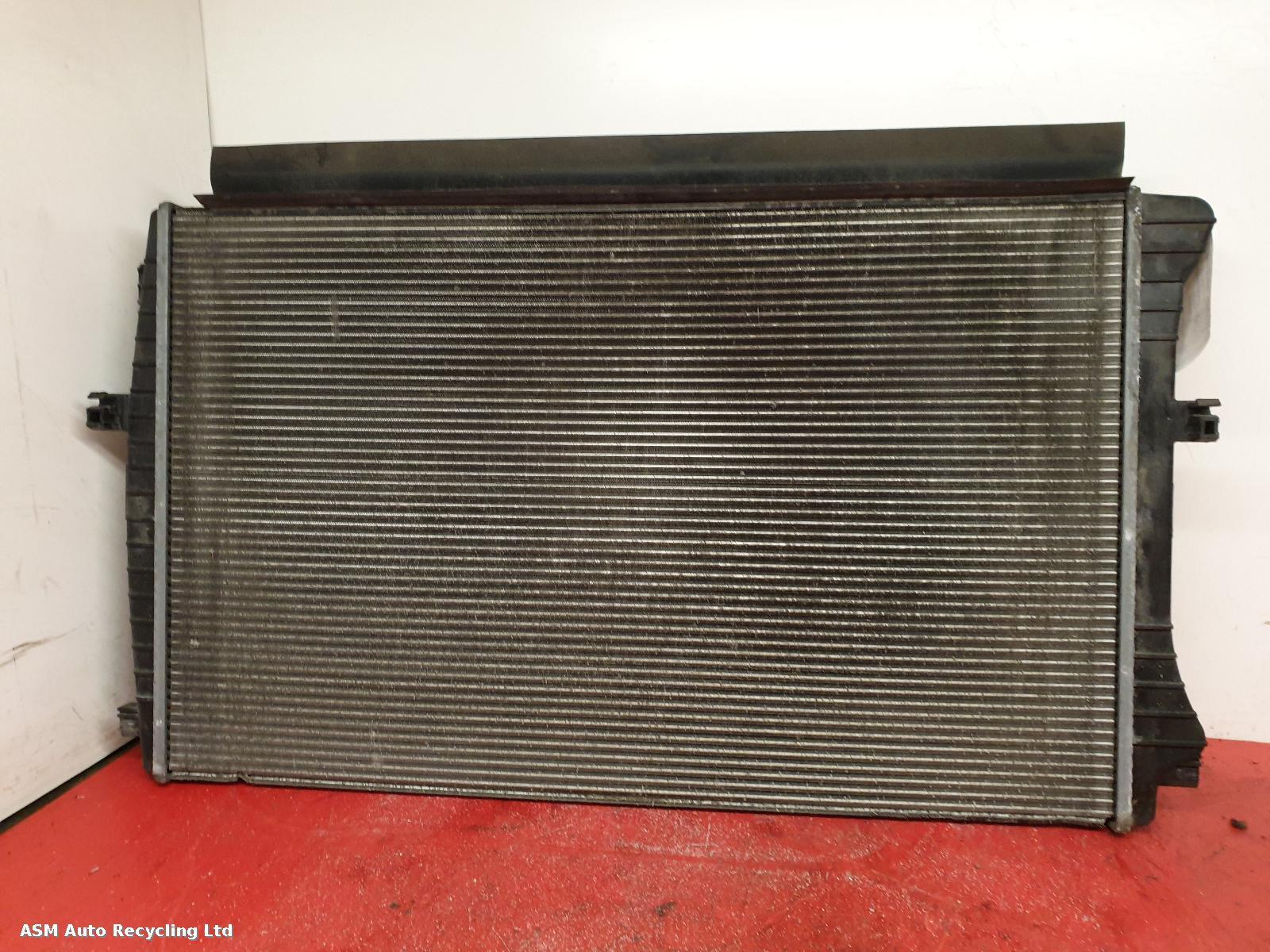 View Auto part Radiator Volkswagen Golf 2018