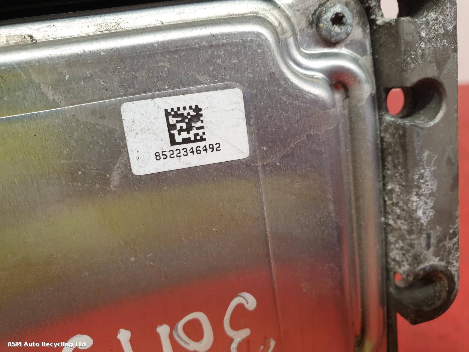 View Auto part ECU Peugeot 2008 2015
