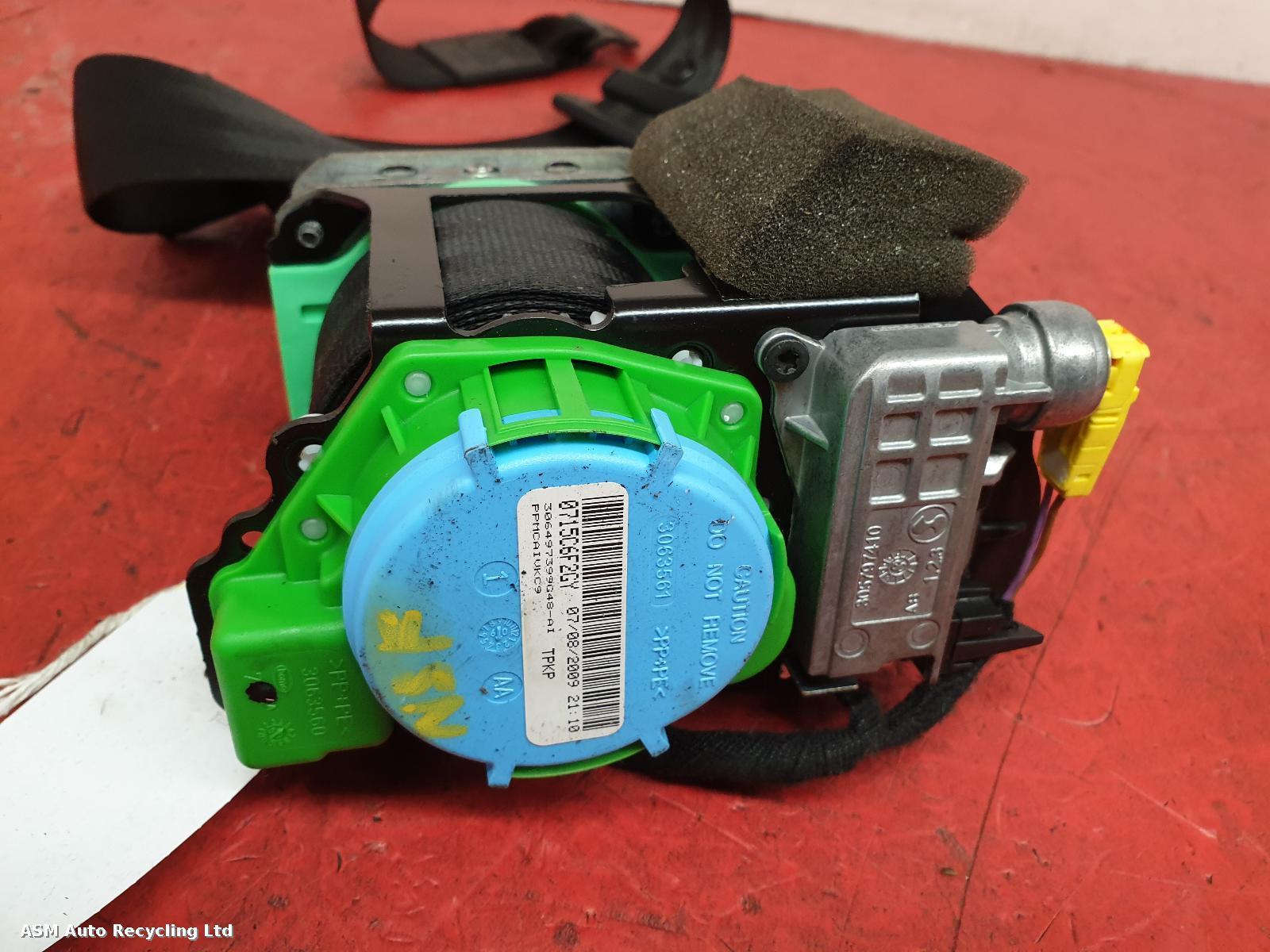 View Auto part Seat Belt Audi A5 2009