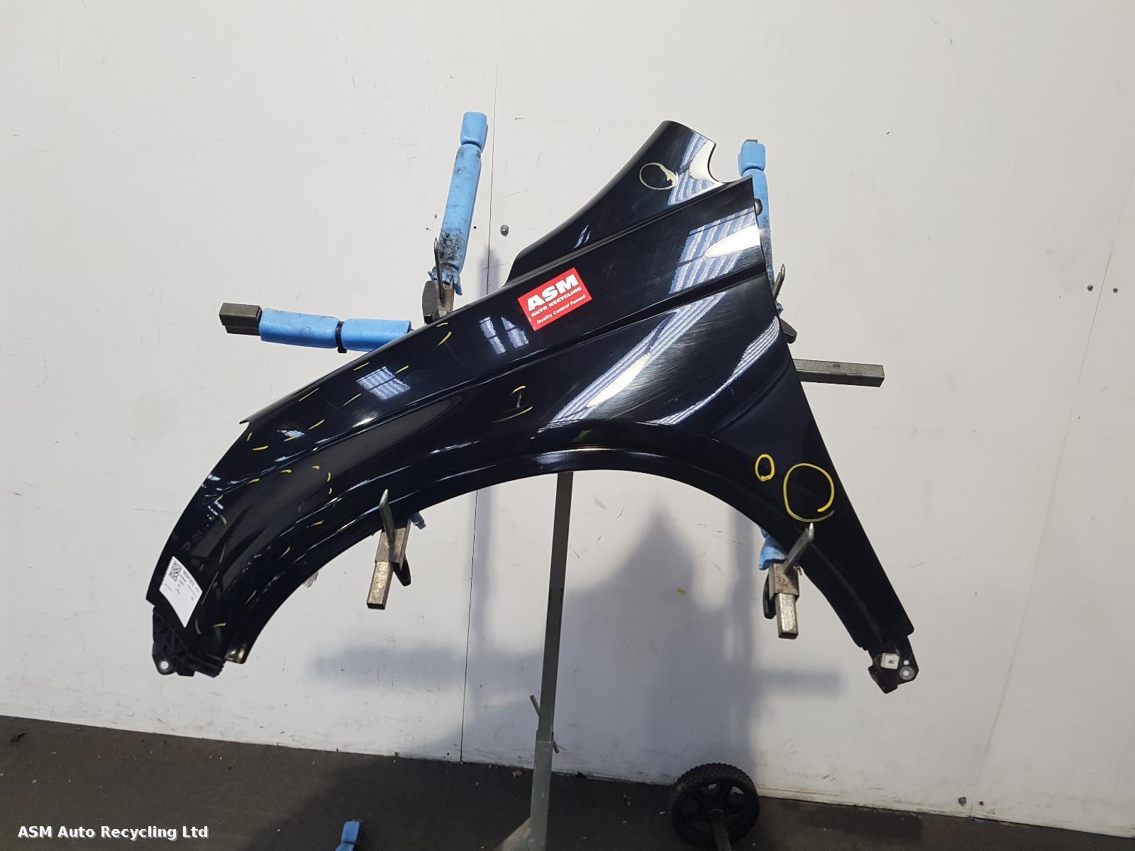 View Auto part L Wing Honda Crv 2010