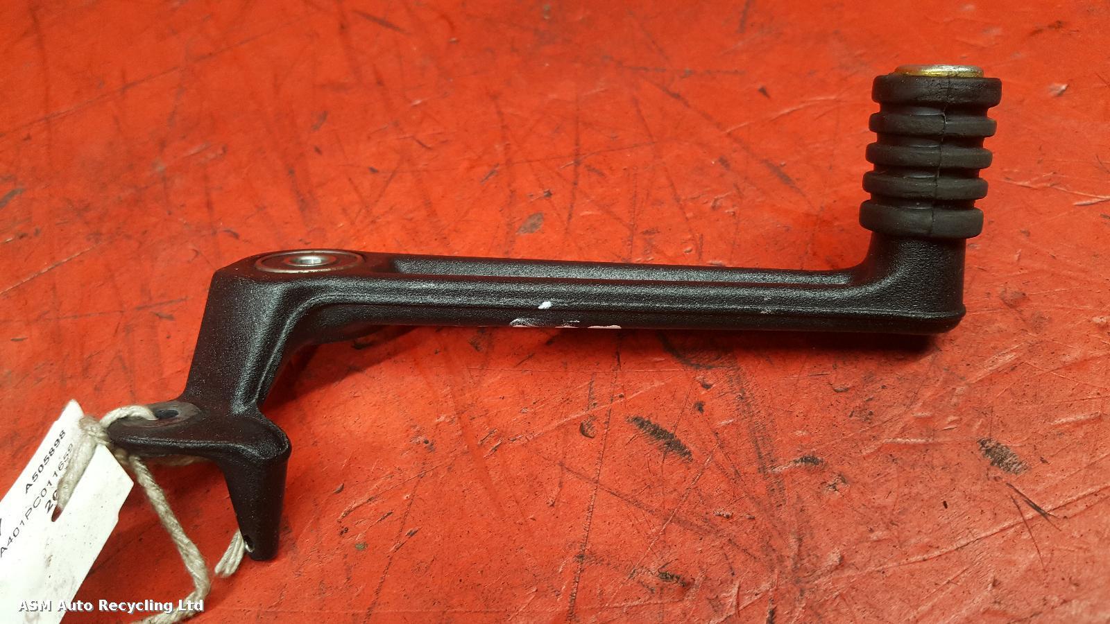 View Auto part Brake Pedal Ktm 125 Duke 2022