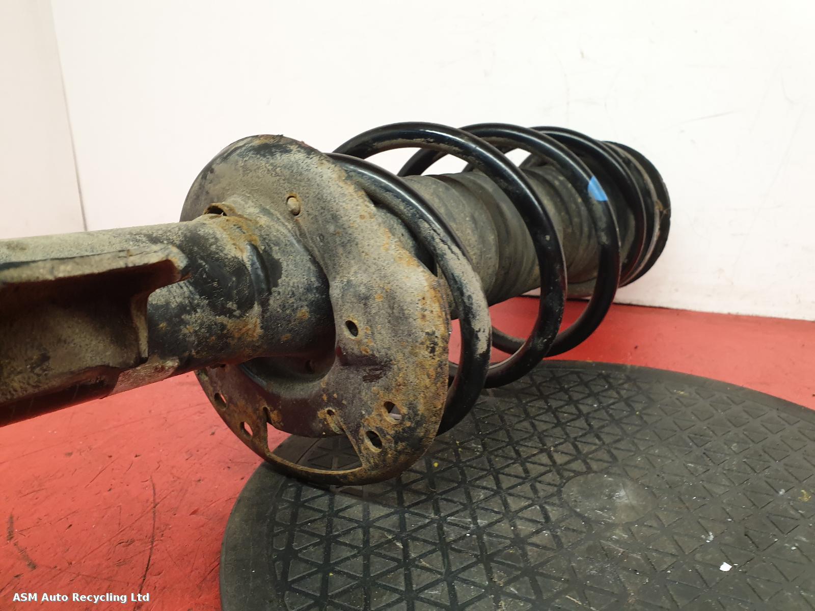 2018 Suzuki Vitara RF Strut View Auto part RF Strut Suzuki Vitara 2018
