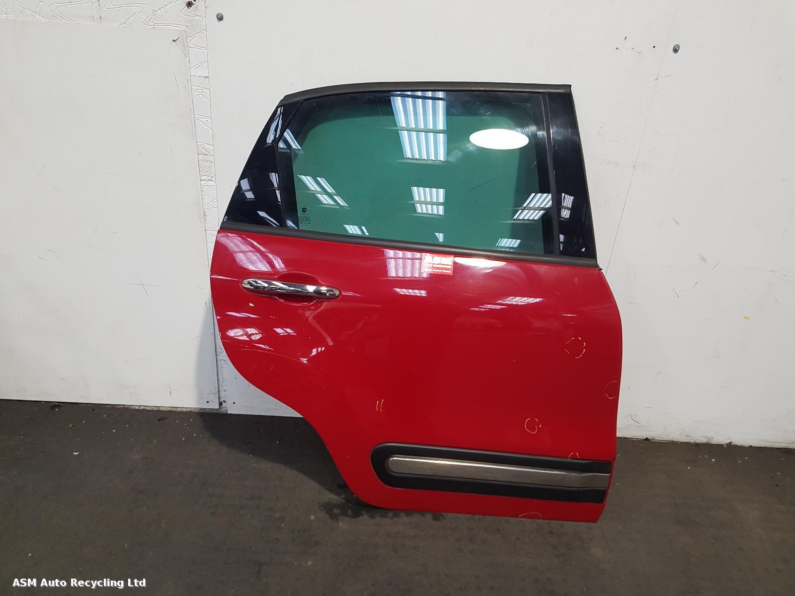 View Auto part R Rear Door Fiat 500l 2014
