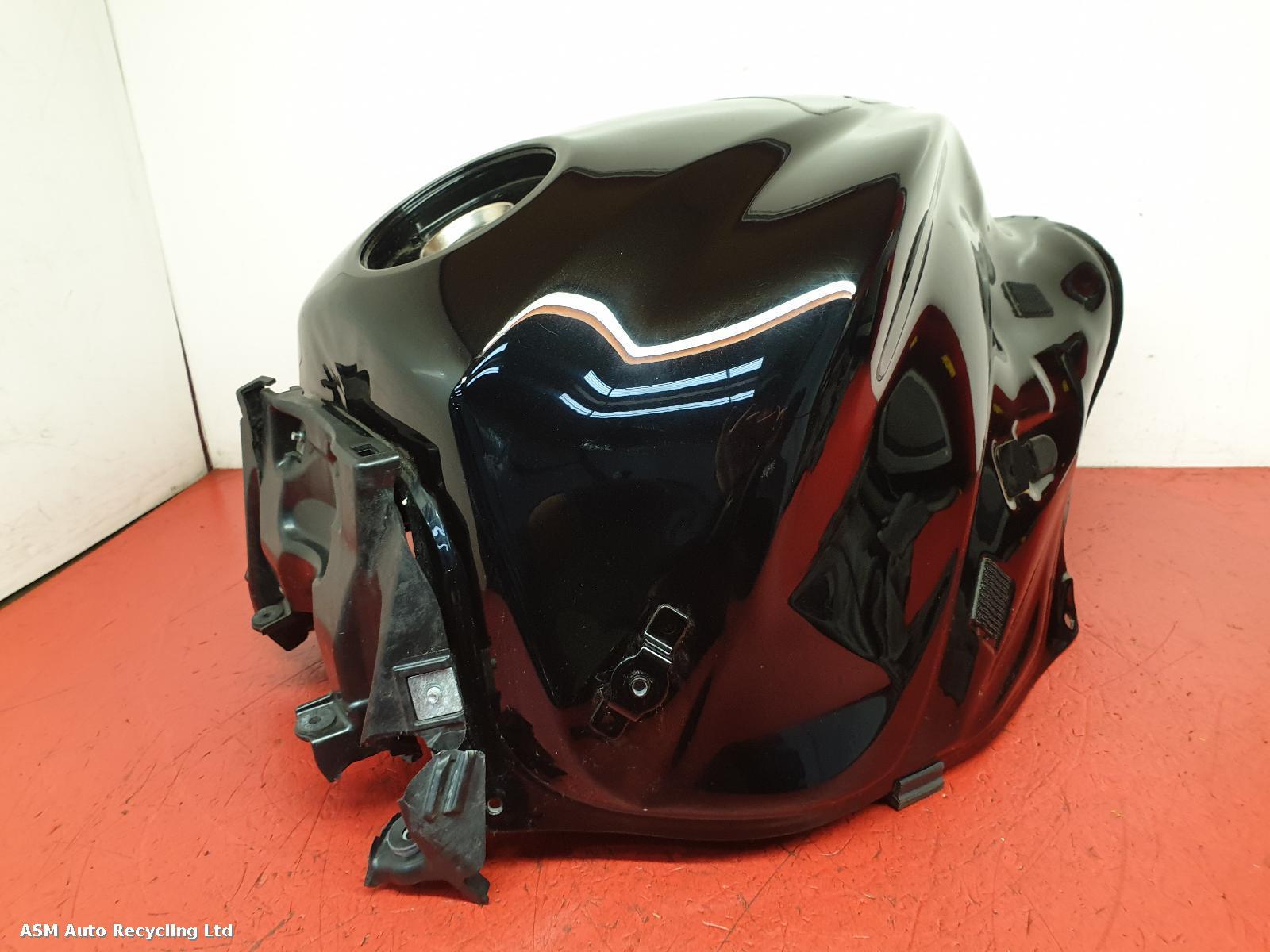 View Auto part Fuel Tank Suzuki Gsx S1000 2016