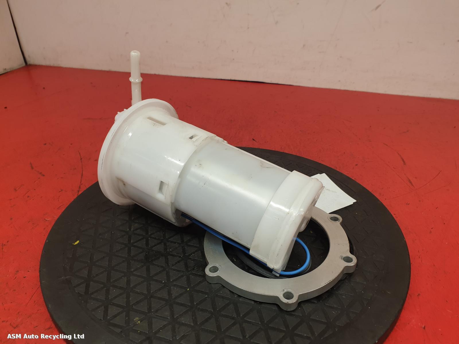 View Auto part Fuel Pump Triumph Street Triple 765 2021
