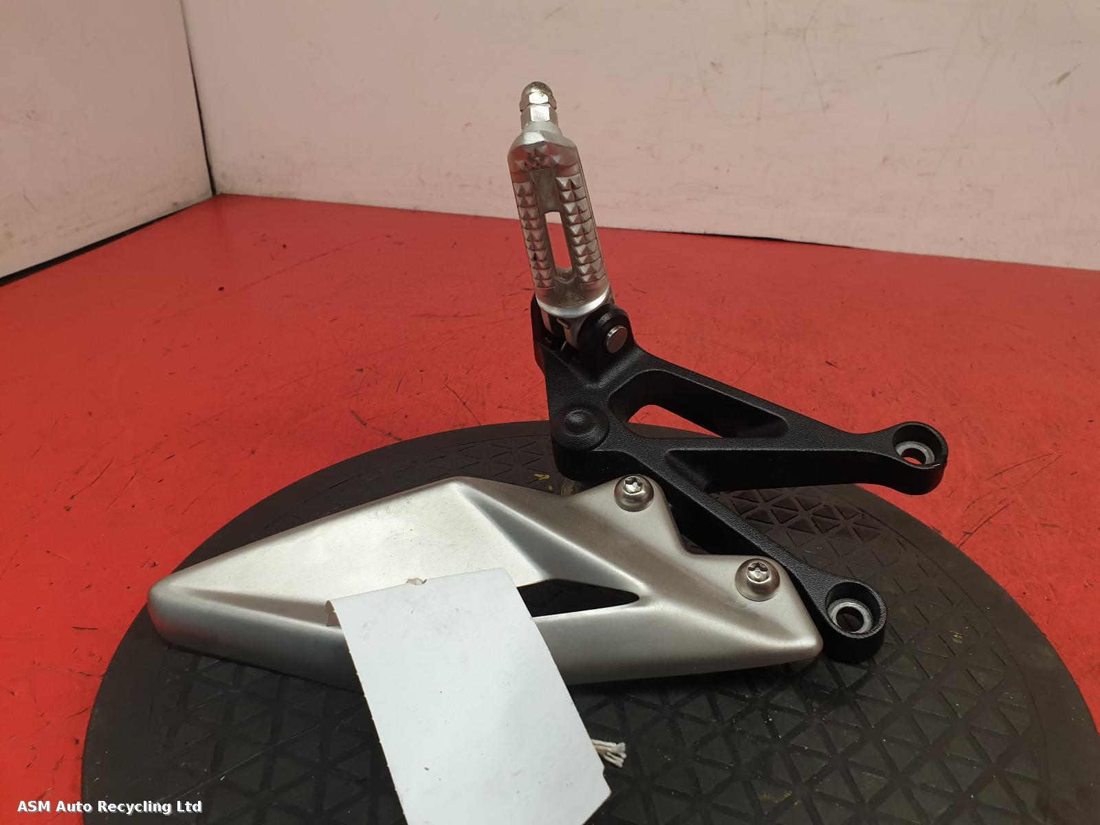 View Auto part Left Footrest Triumph Street Triple 765 2021