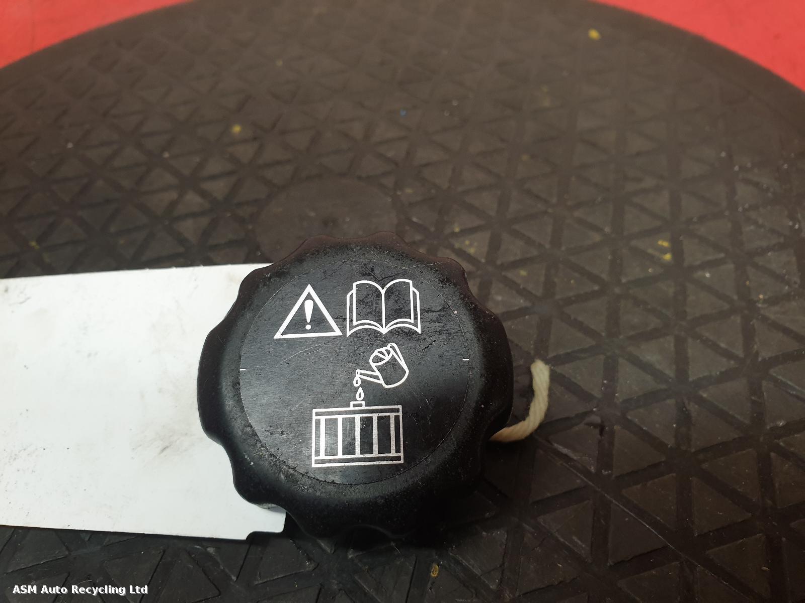 View Auto part Radiator Cap Triumph Street Triple 765 2021