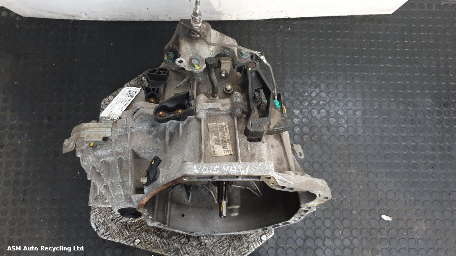 View Auto part Gearbox Nissan Qashqai 2015