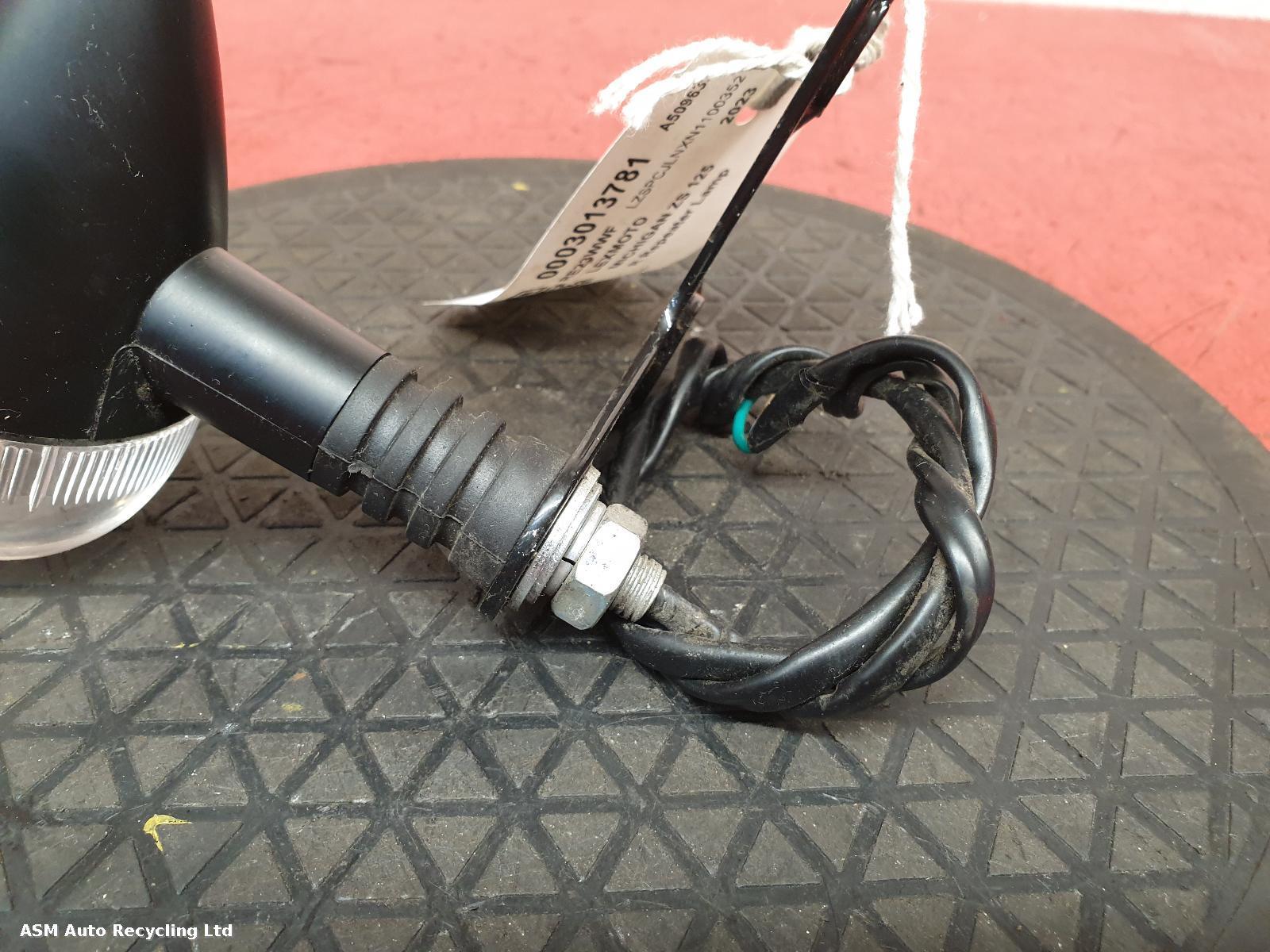 View Auto part R Repeater Lamp Lexmoto Michigan Zs 125 2023