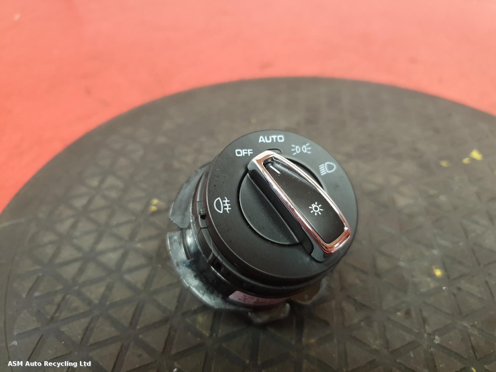 View Auto part Headlight Switch Porsche 718 2022