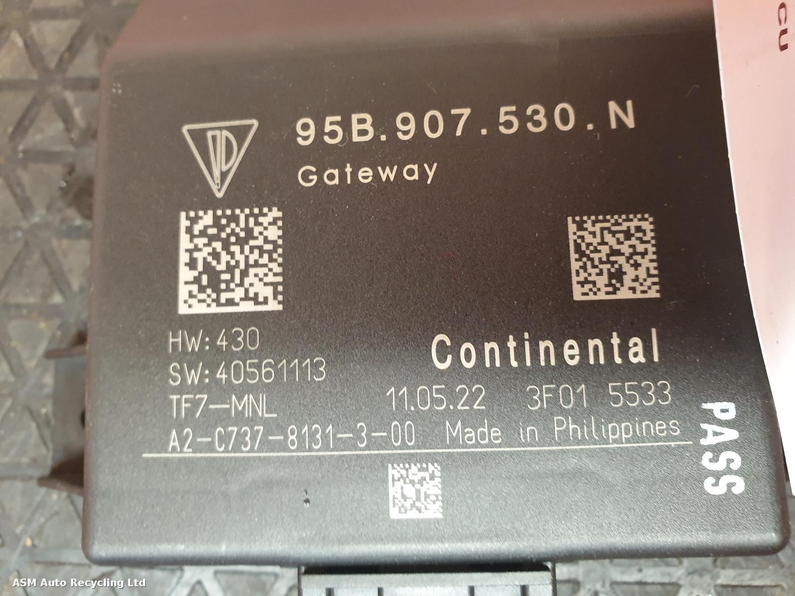 View Auto part ECU Porsche 718 2022