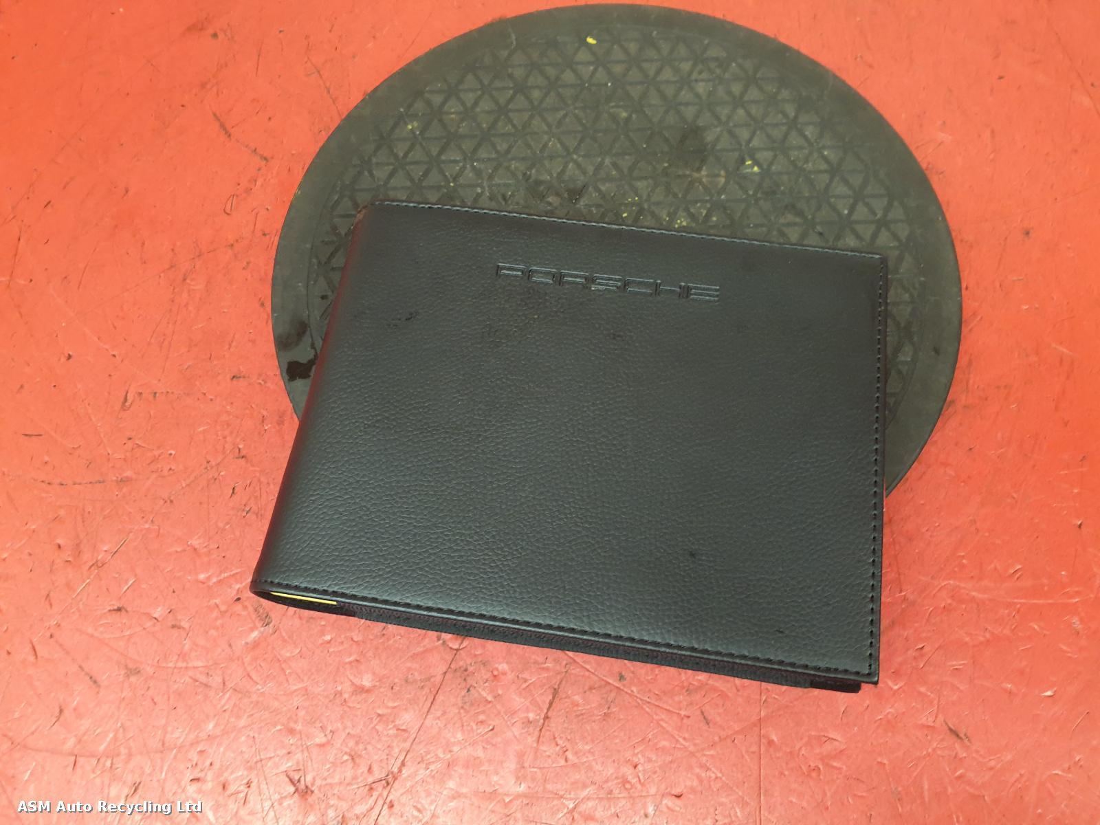 View Auto part Handbook Porsche 718 2022