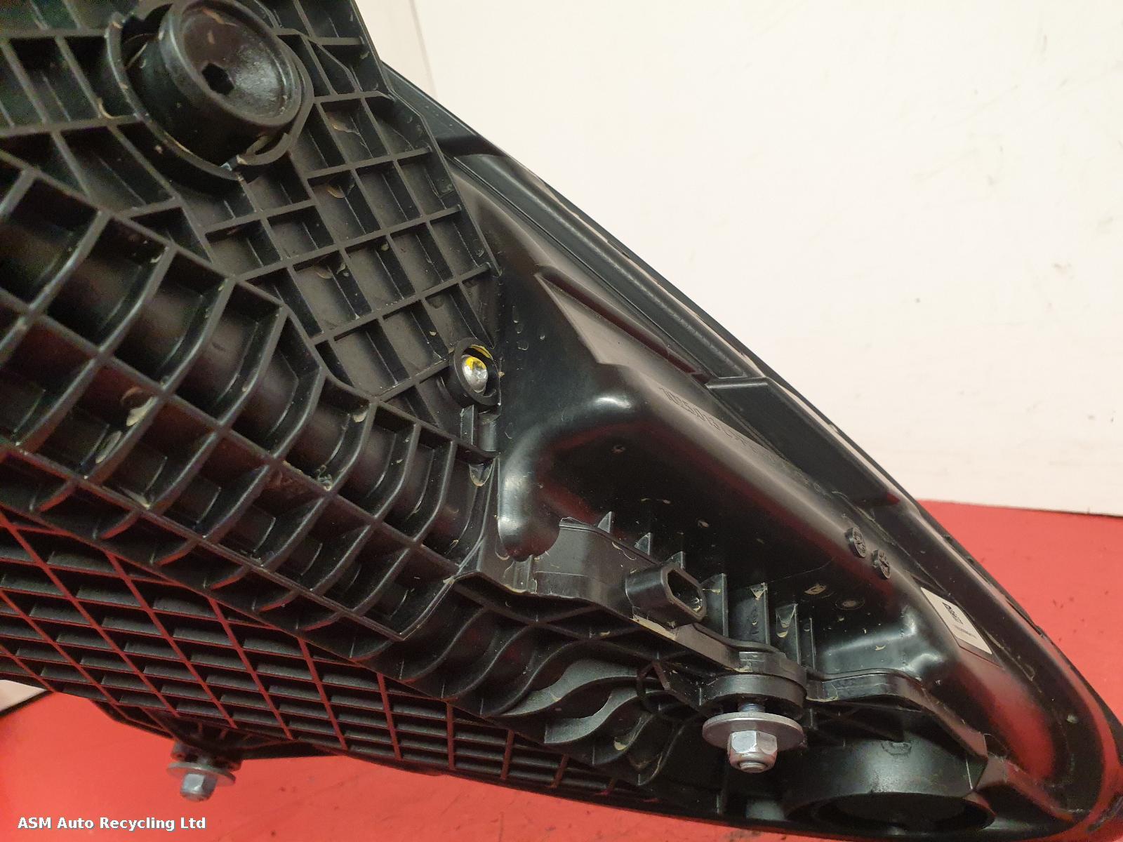 View Auto part L Headlamp Porsche 718 2022