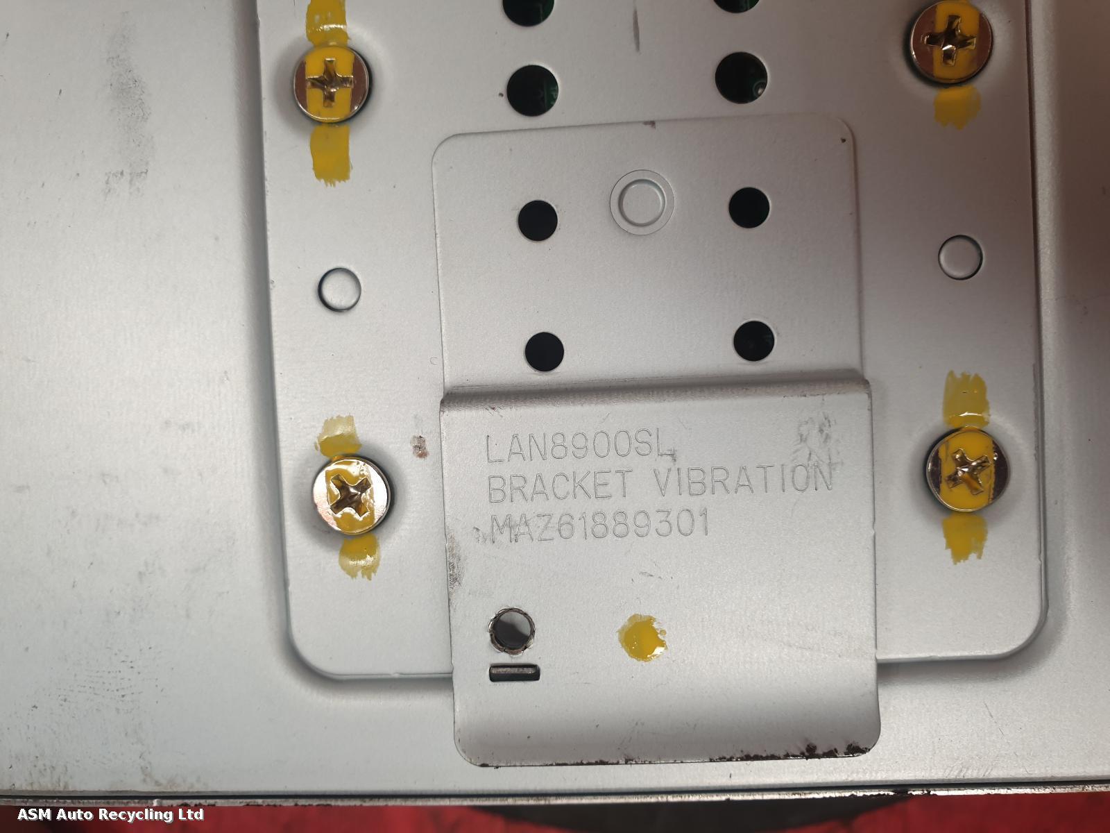 View Auto part Sat Nav Unit Kia Sportage 2011
