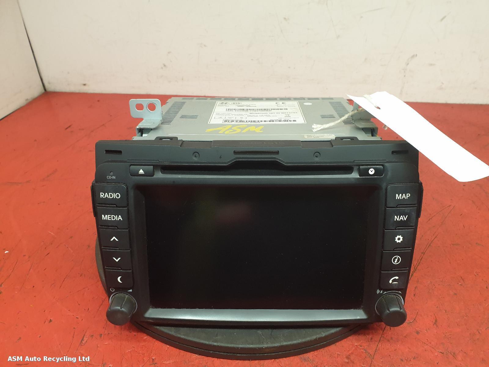 View Auto part Sat Nav Unit Kia Sportage 2011