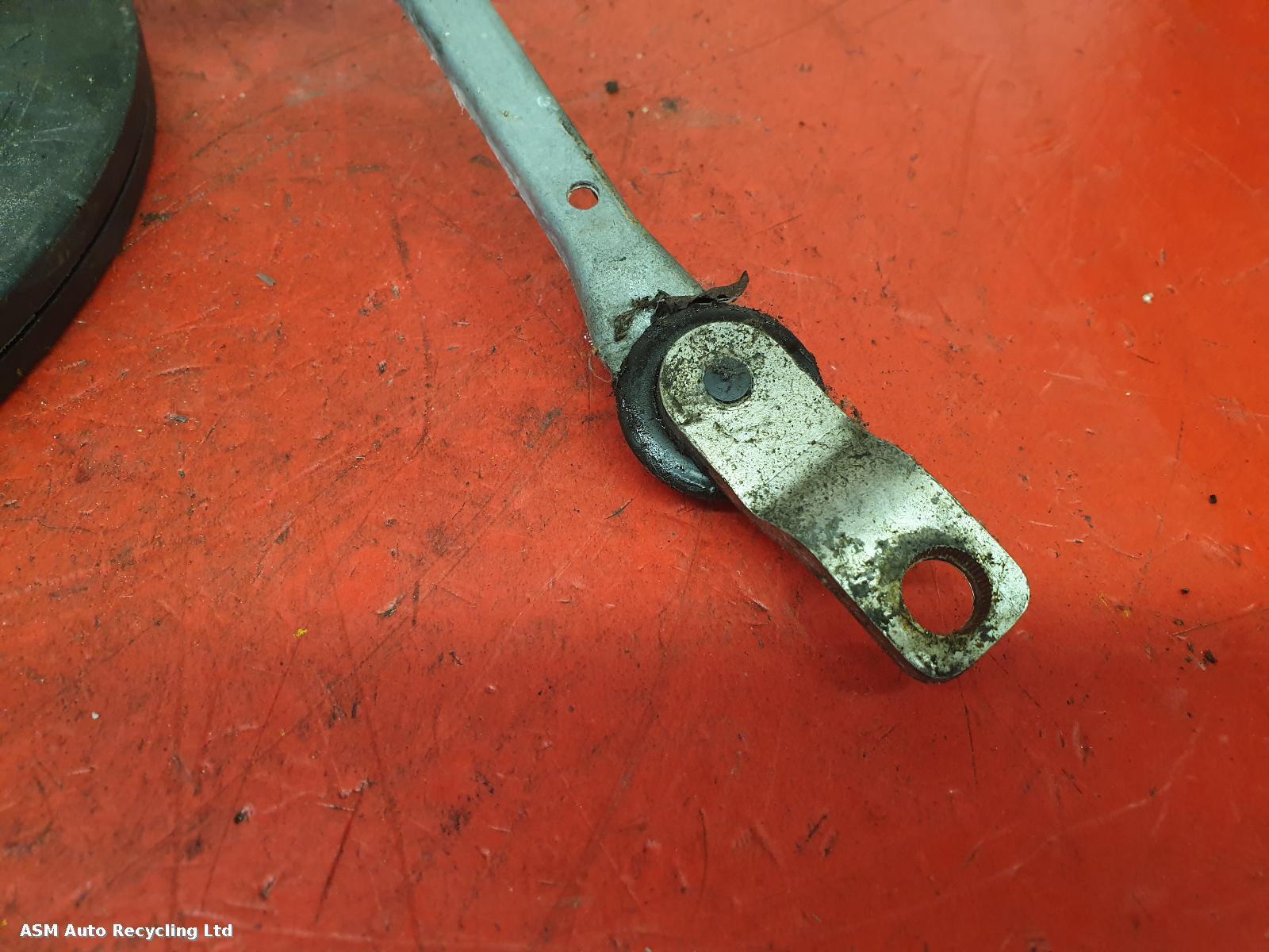 View Auto part Wiper Linkage Peugeot Bipper 2017