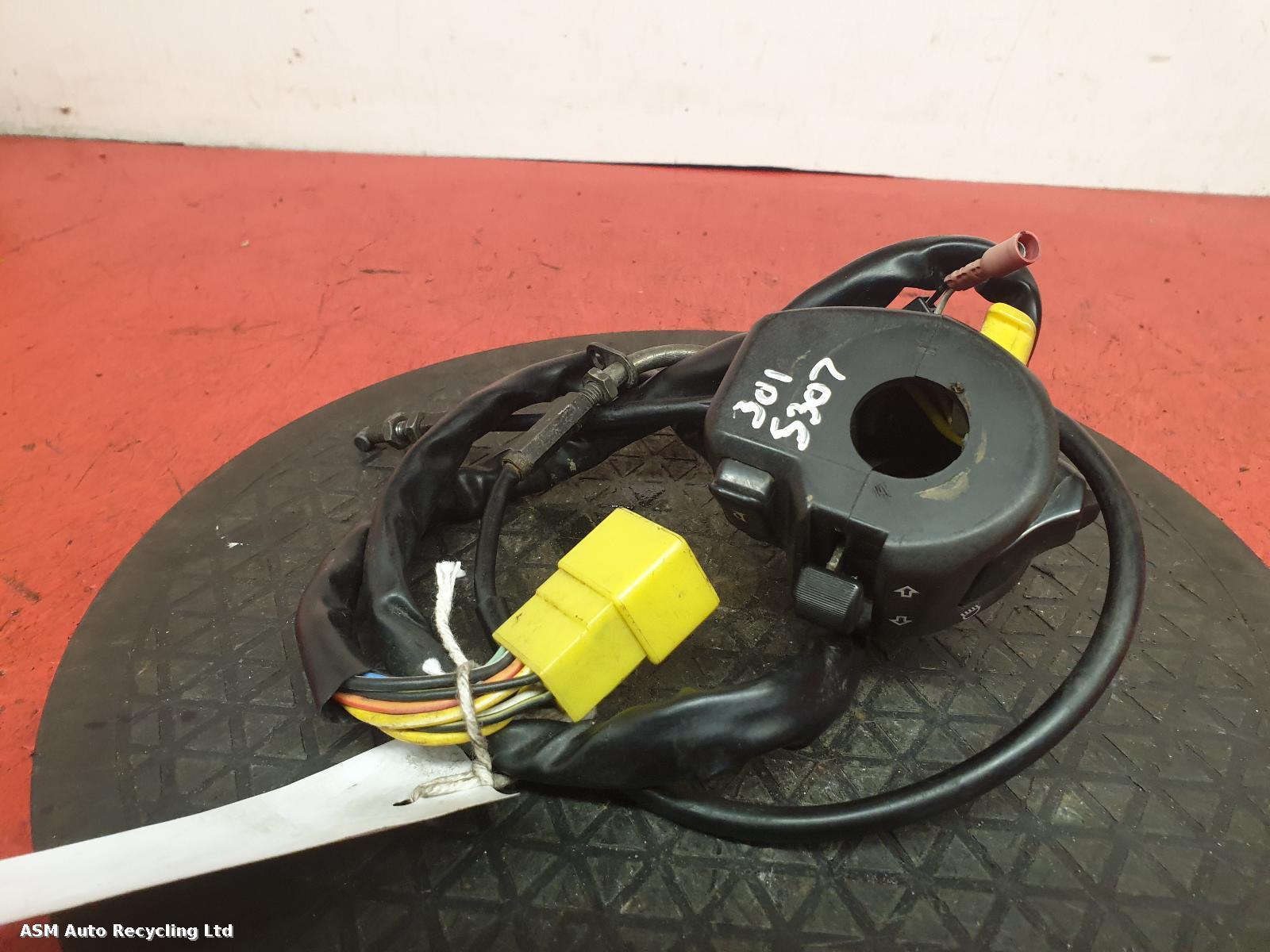 View Auto part LH Switch Gear Suzuki Tl 1000 1997