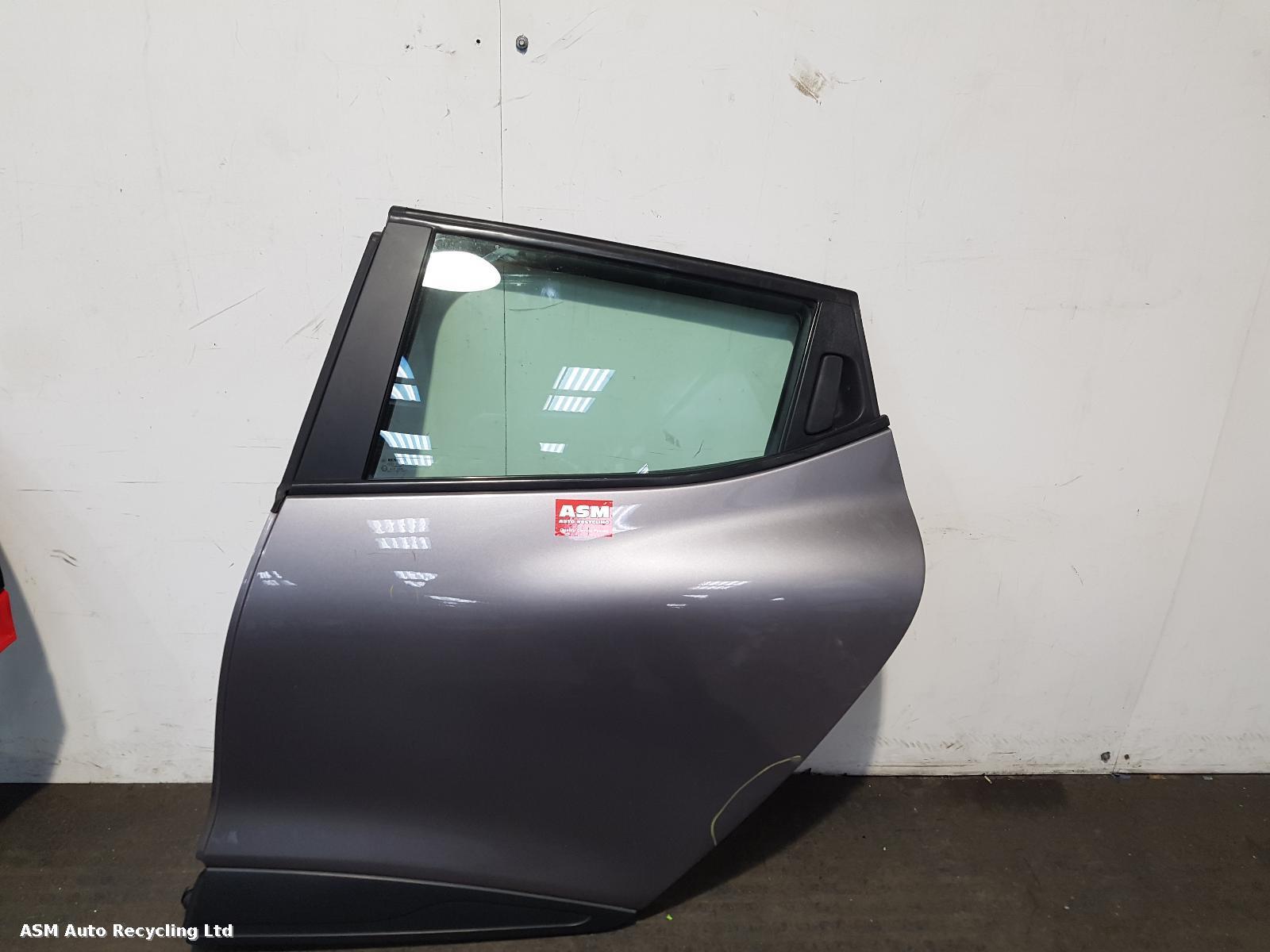 View Auto part L Rear Door Renault Clio 2015