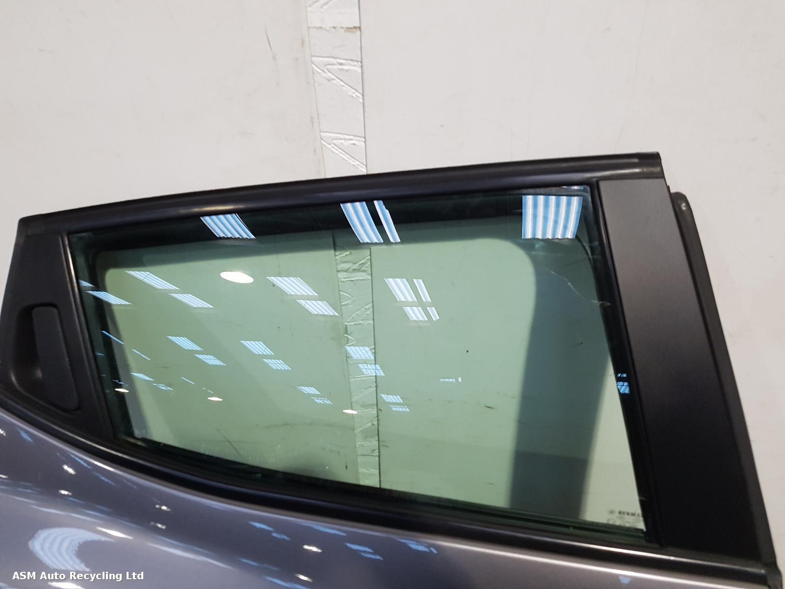 View Auto part R Rear Door Renault Clio 2015