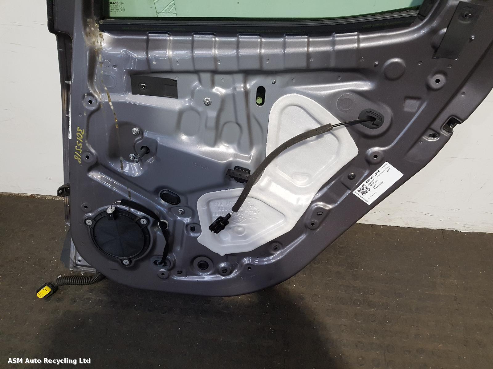 View Auto part R Rear Door Renault Clio 2015