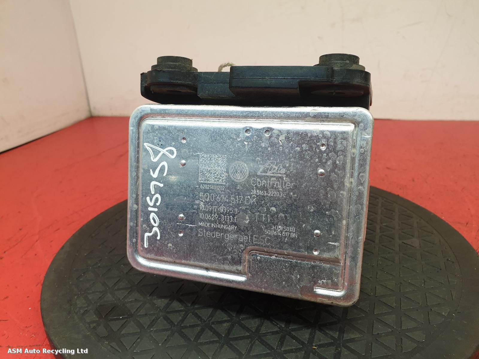 View Auto part ABS Pump/Modulator Volkswagen Golf 2020