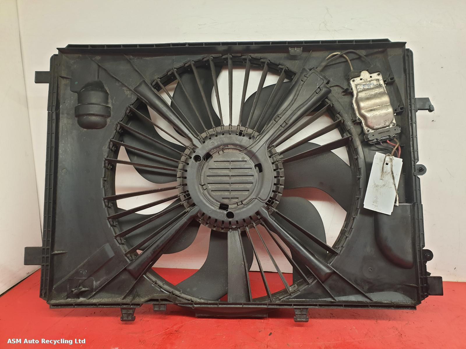 View Auto part Engine Cooling Motor Mercedes C Class 2013