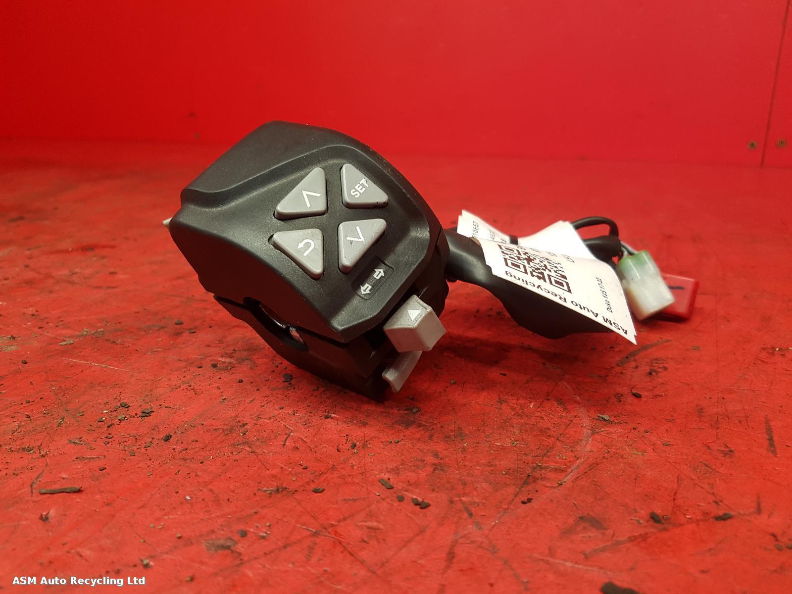 View Auto part LH Switch Gear Ktm 125 Duke 2018