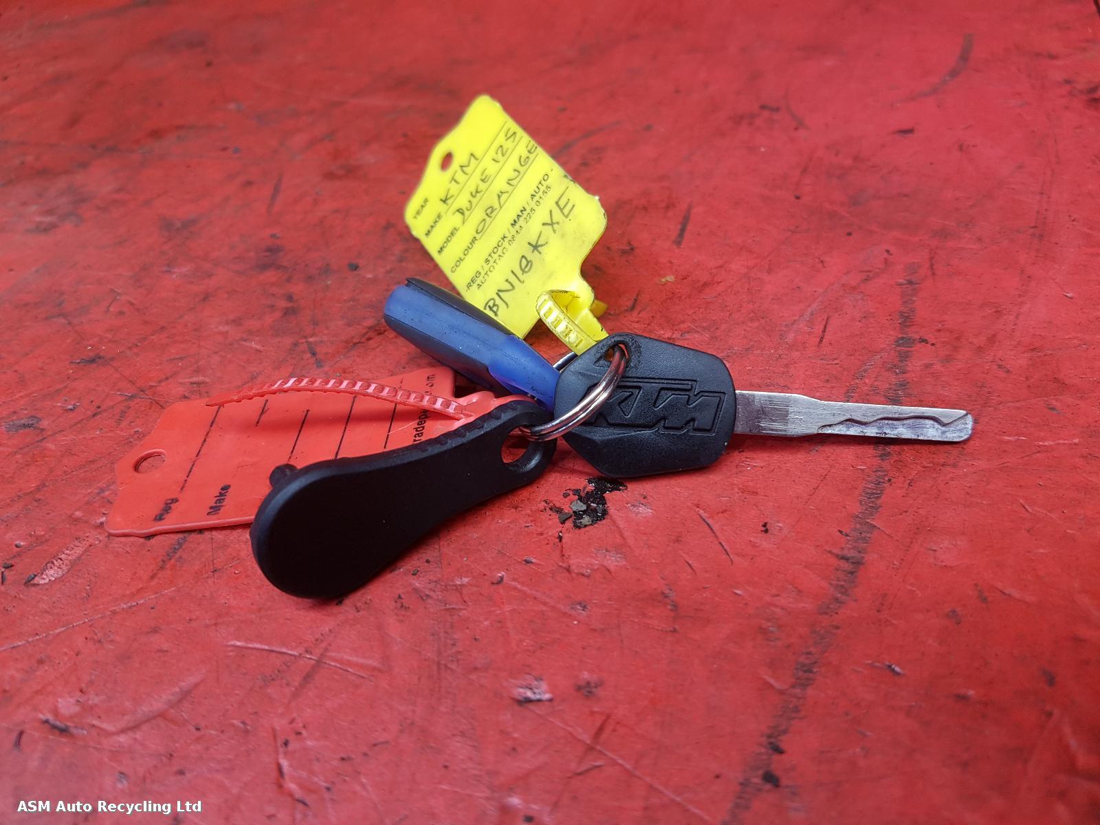 View Auto part Comp.Lock Set + Keys Ktm 125 Duke 2018
