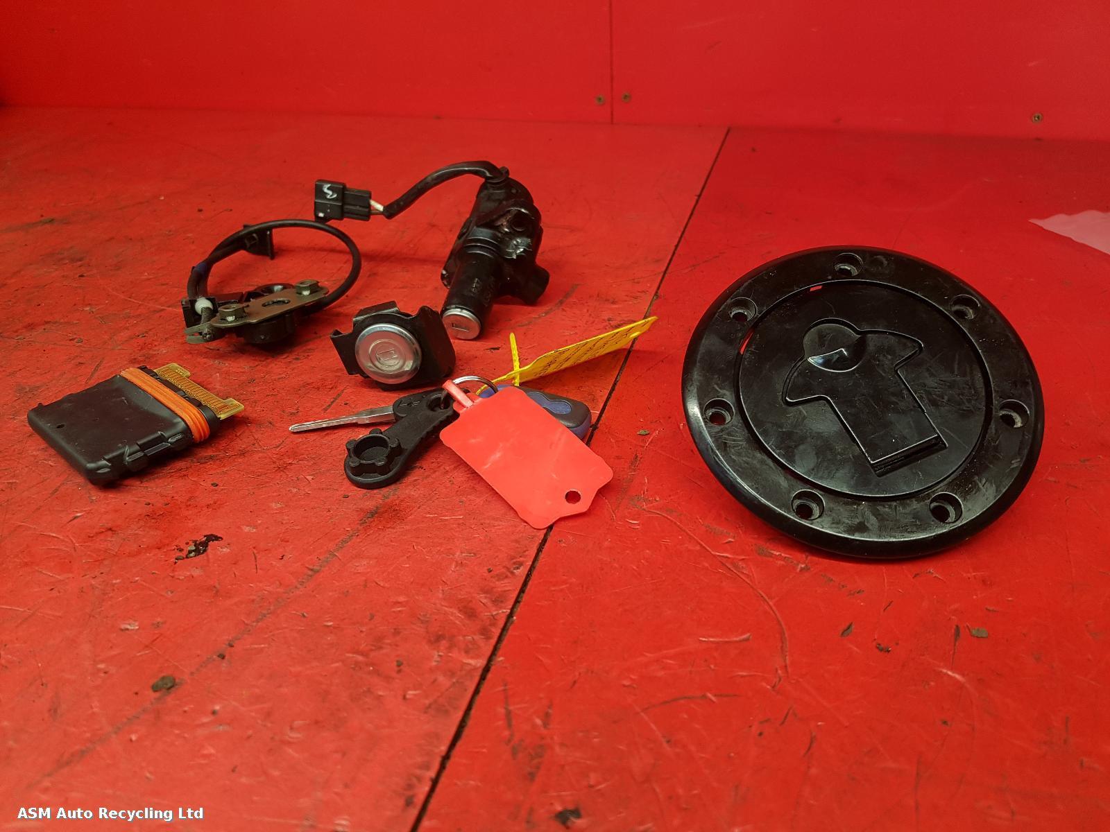 View Auto part Comp.Lock Set + Keys Ktm 125 Duke 2018