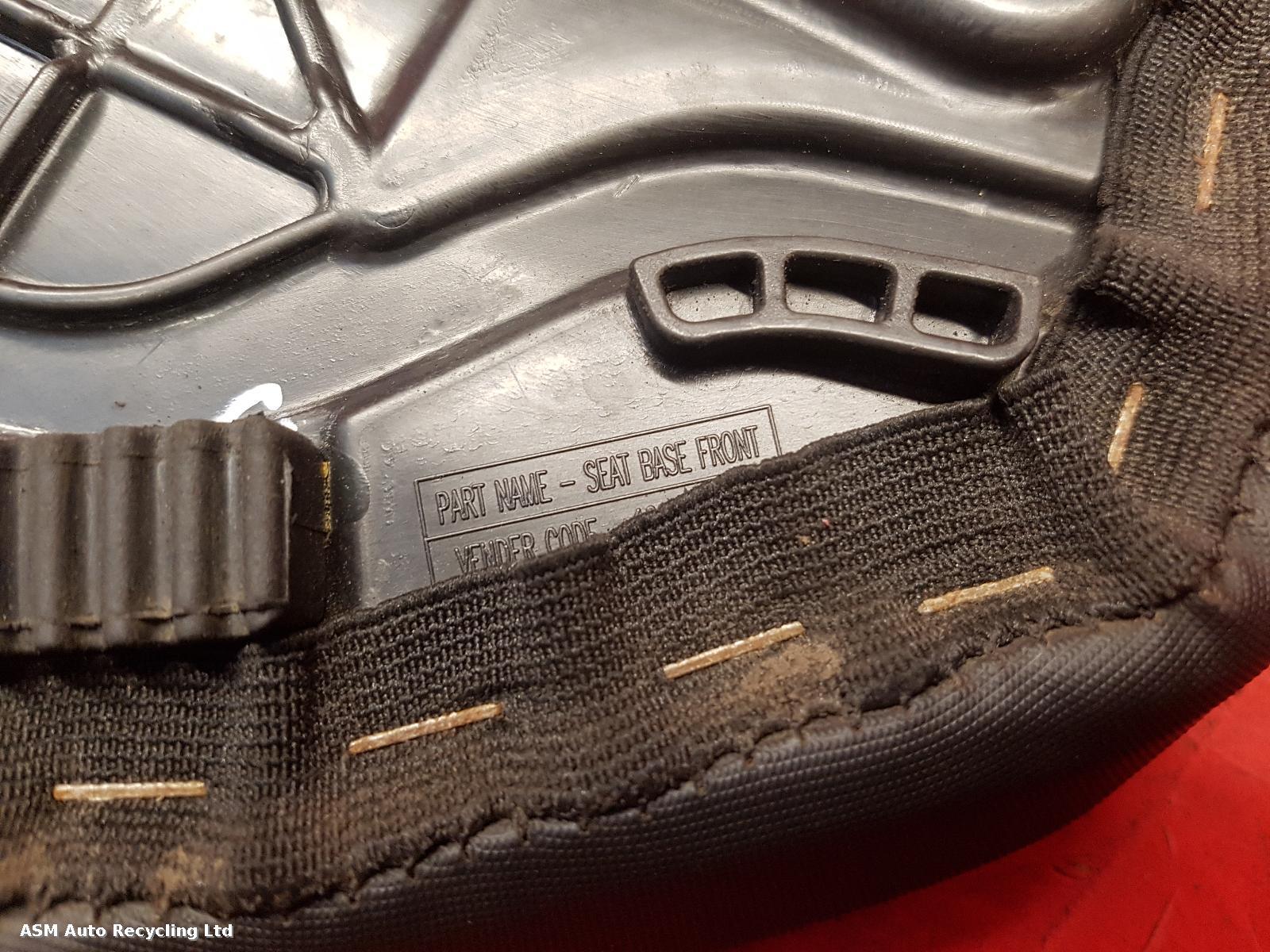 View Auto part Front Seat Ktm 125 Duke 2018