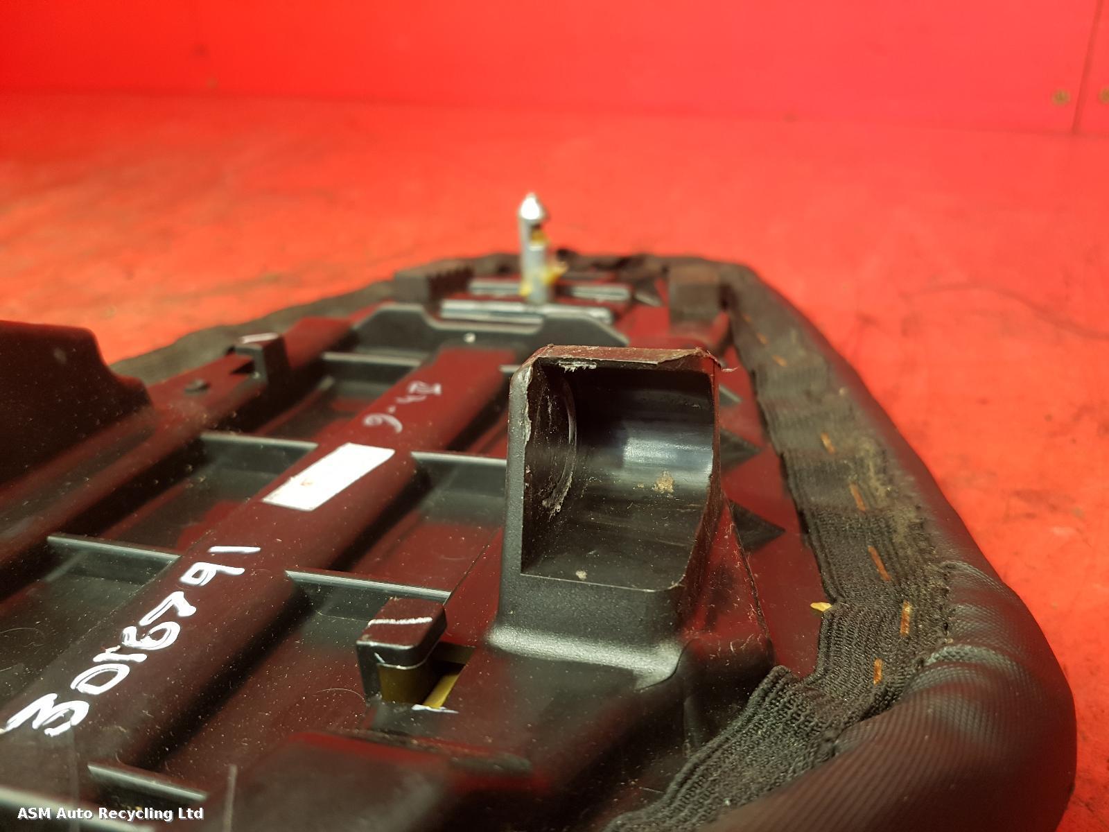 View Auto part Front Seat Ktm 125 Duke 2018
