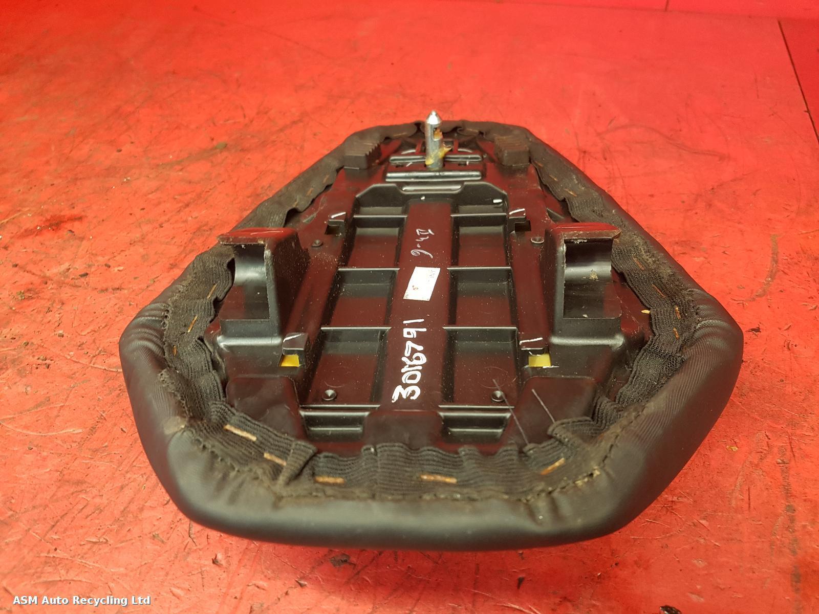 View Auto part Front Seat Ktm 125 Duke 2018