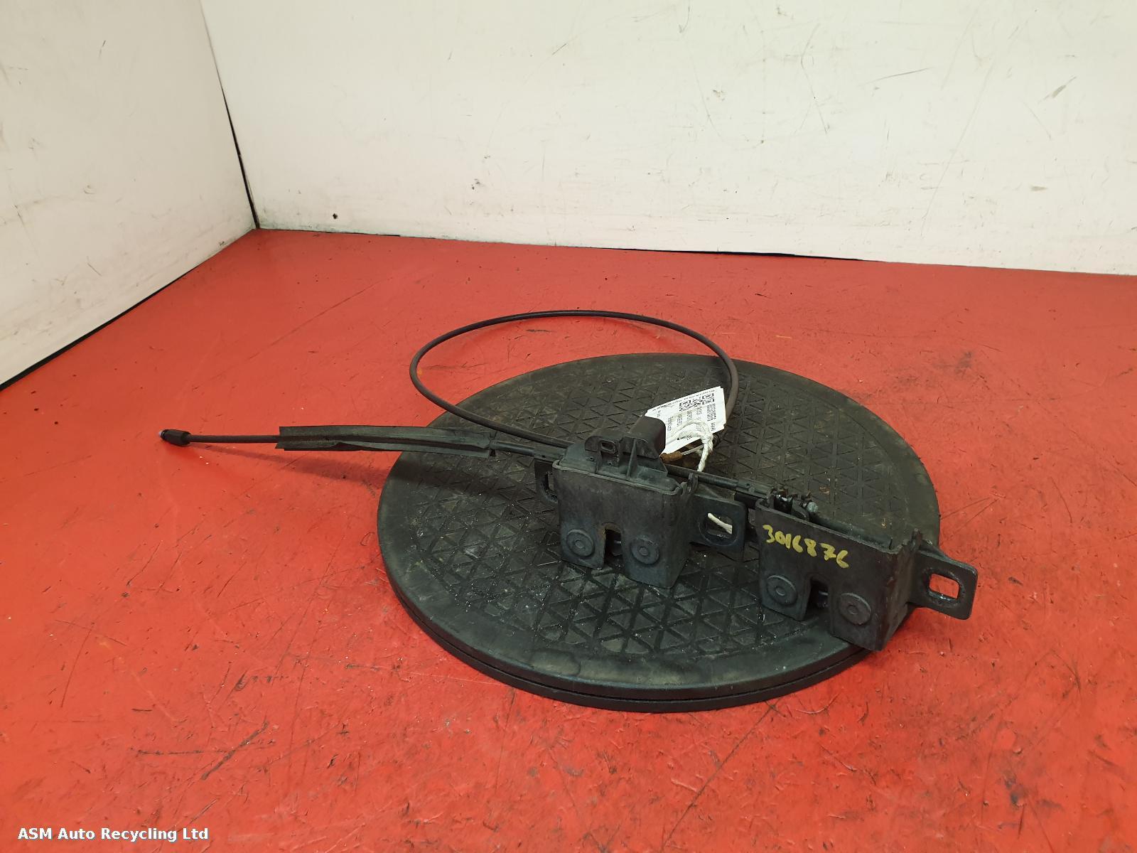 View Auto part Bonnet Latch Land Rover Range Rover 2015