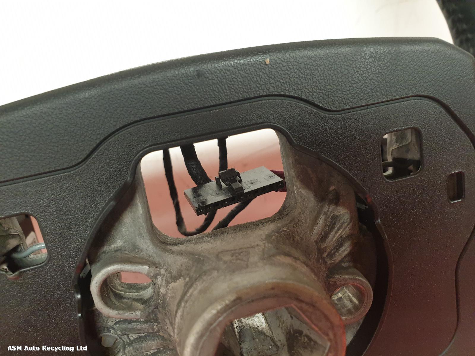 View Auto part Steering Wheel Land Rover Range Rover 2015