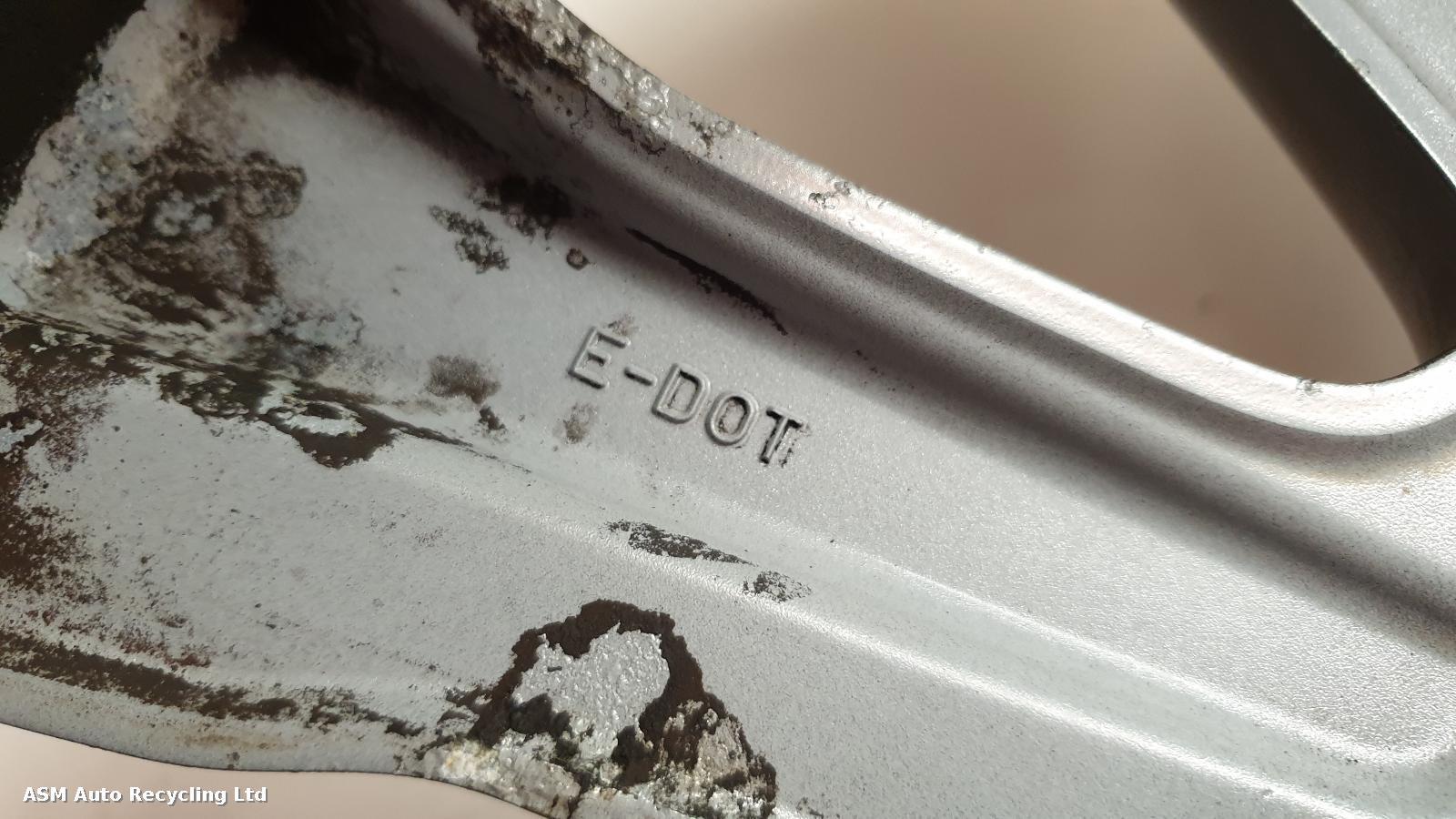 View Auto part Wheel Land Rover Range Rover 2015