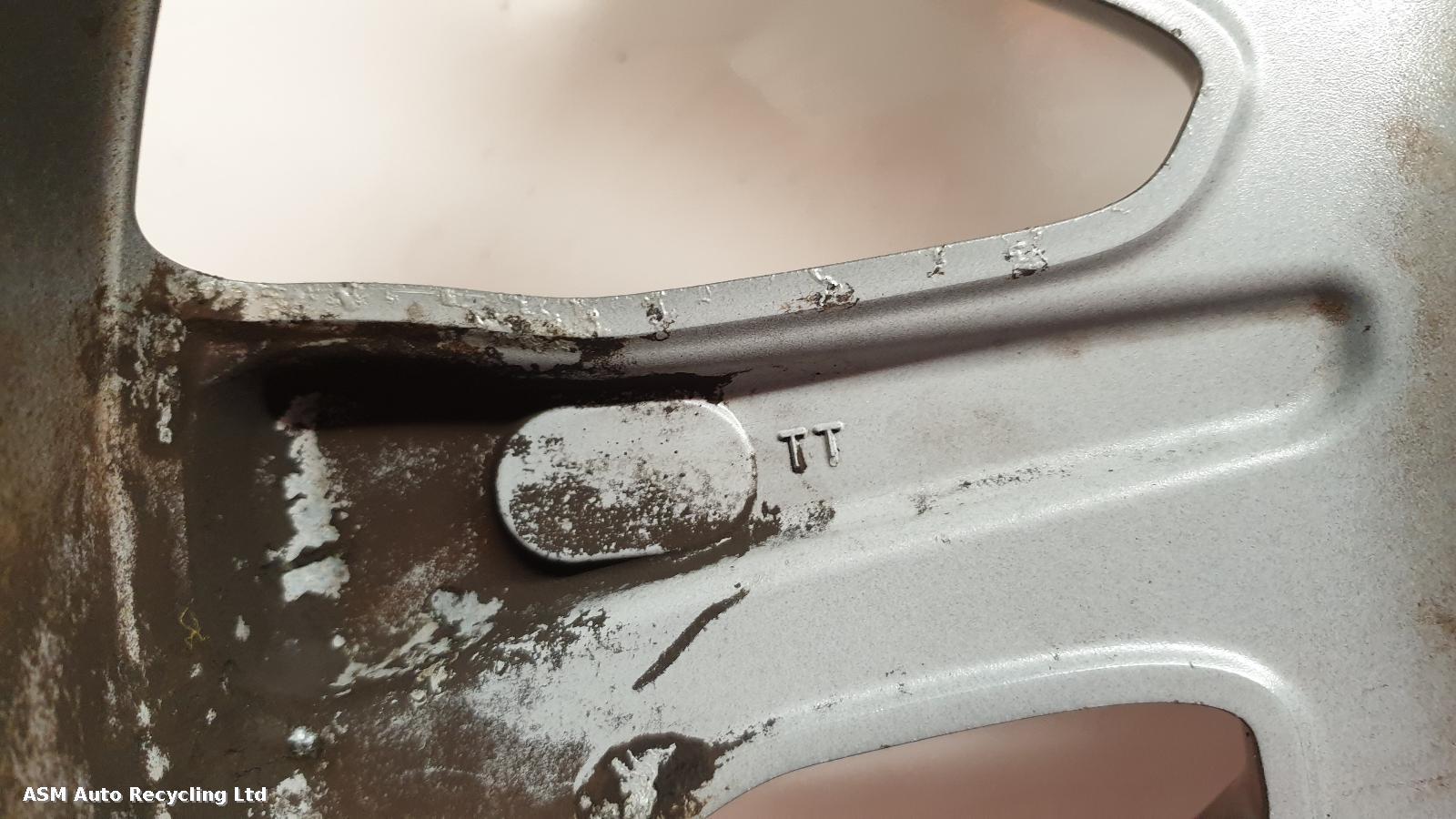 View Auto part Wheel Land Rover Range Rover 2015