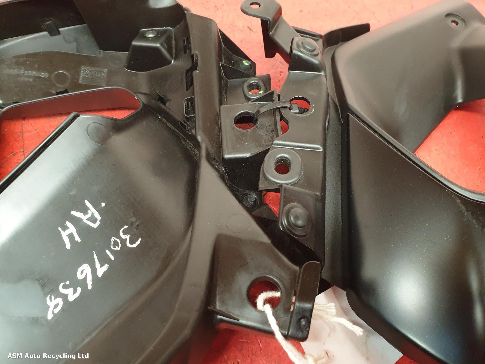 View Auto part FRONT AIR GUIDE Yamaha Mt 125 2023