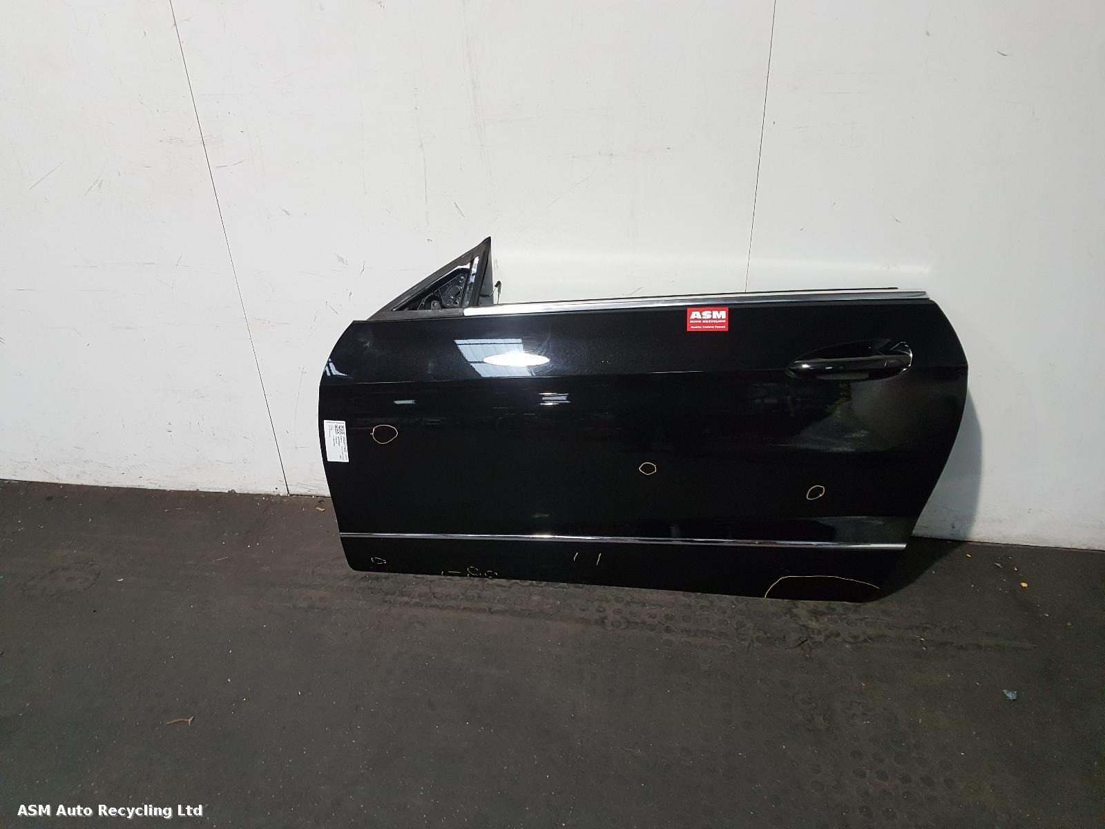 View Auto part L Front Door Mercedes E Class 2009