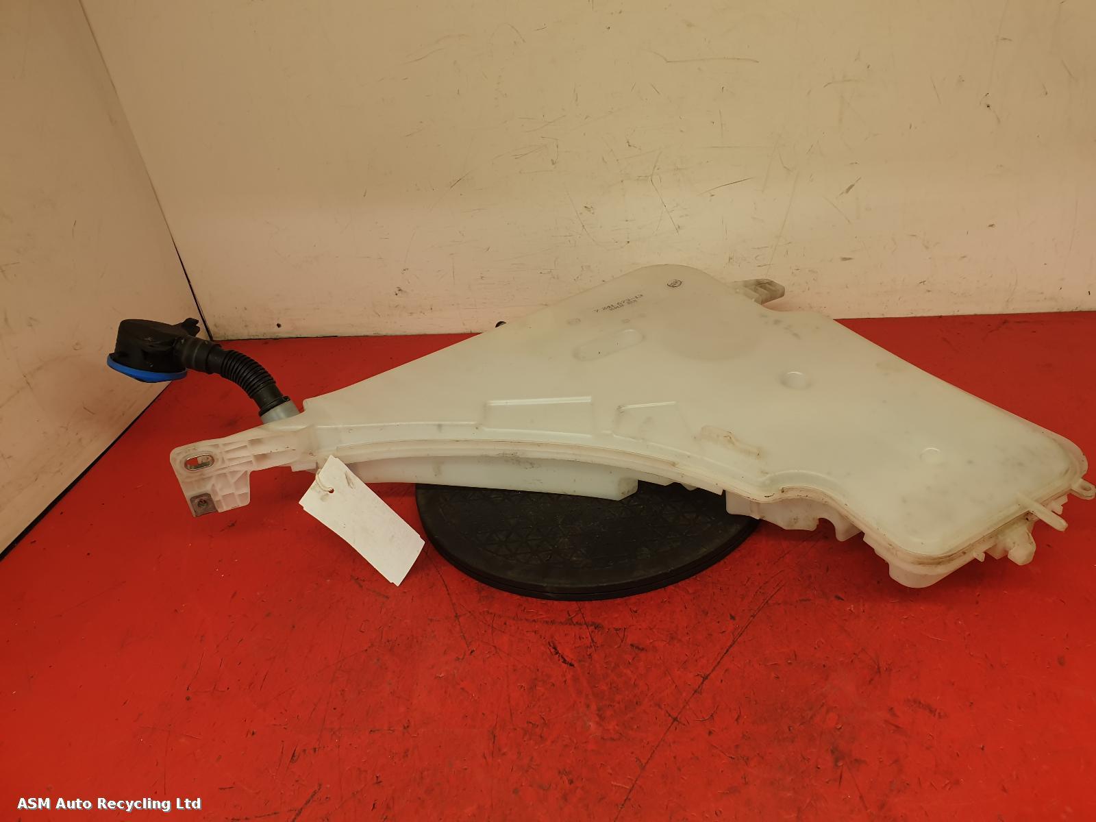 View Auto part Washer Bottle Bmw 3 Series 2018
