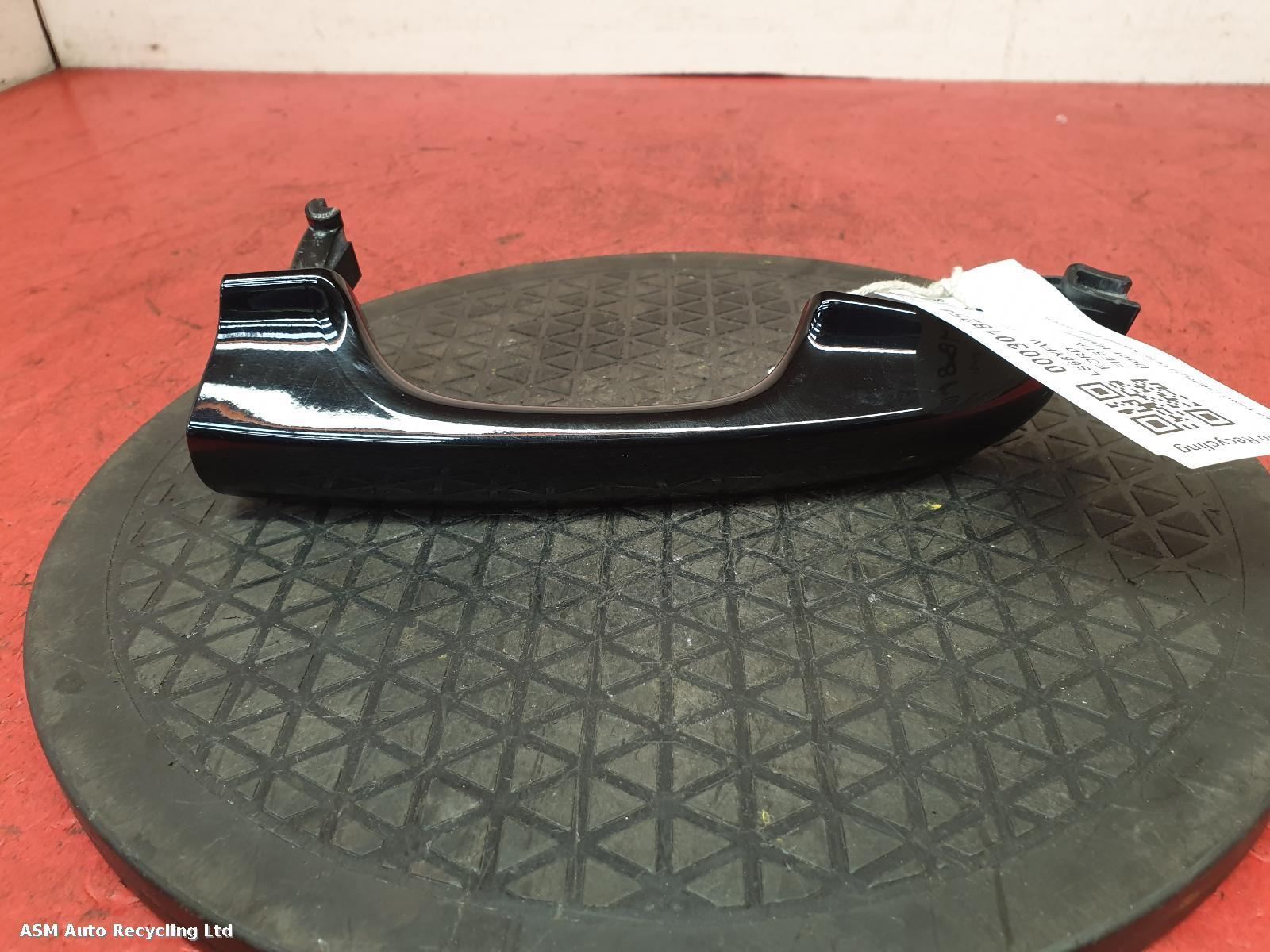 View Auto part Door Handle Ford Fiesta 2018
