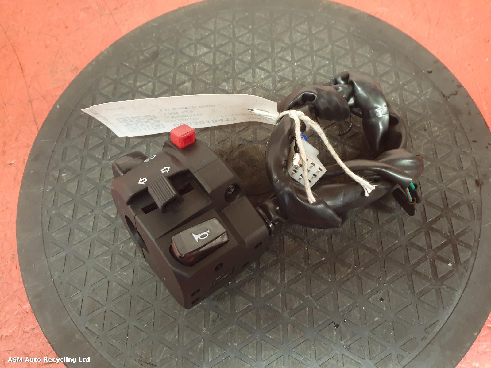 View Auto part LH Switch Gear Lexmoto Lxr 125 2023