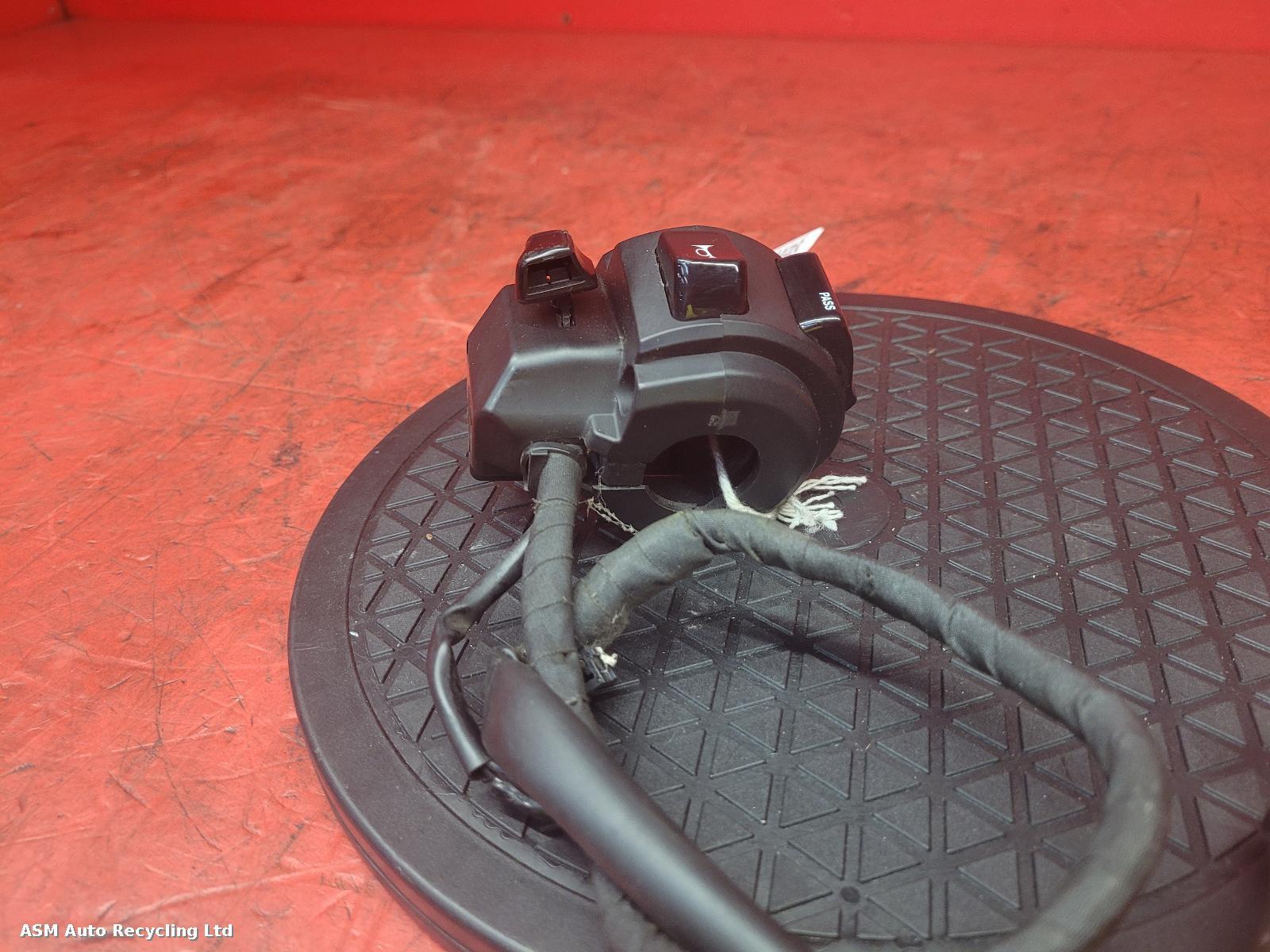 View Auto part LH Switch Gear Honda Cmx500 2020