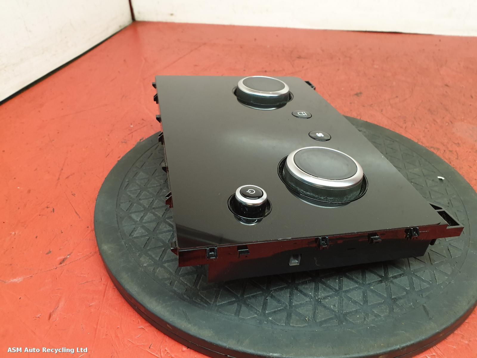 View Auto part Heater/AC Controller Land Rover Range Rover Evoque 2020