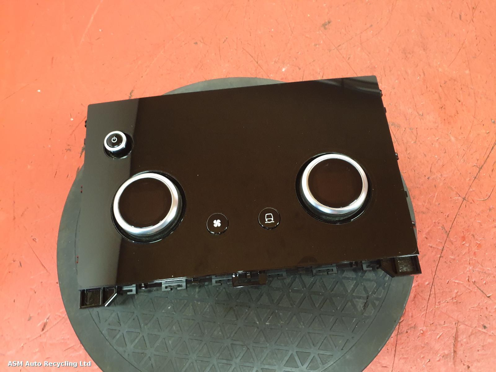 View Auto part Heater/AC Controller Land Rover Range Rover Evoque 2020