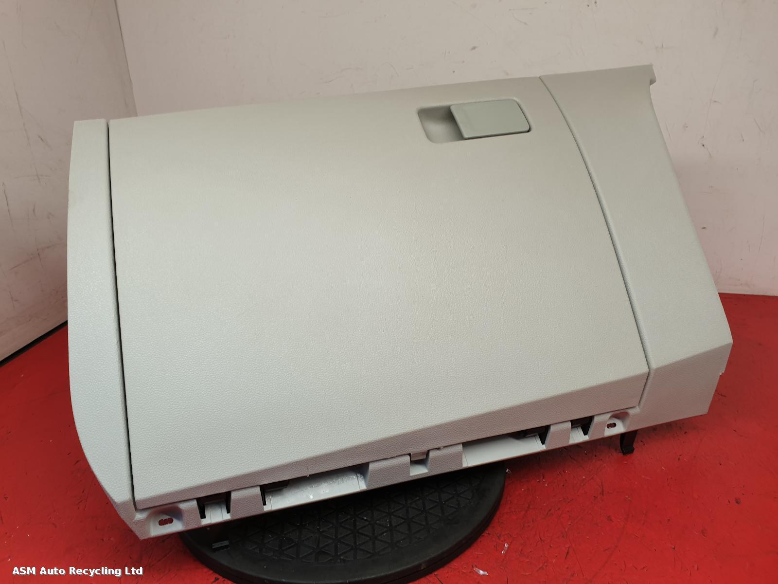 View Auto part Glove Box Volkswagen Polo 2021